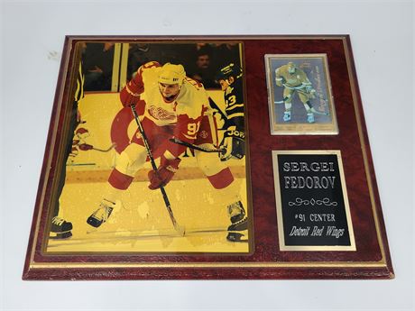 FEDEROV WOODEN PLAQUE WITH 8X10PIC + SPORTS CARD