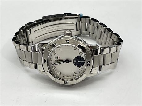 LADIES GUESS WATER PRO WATCH