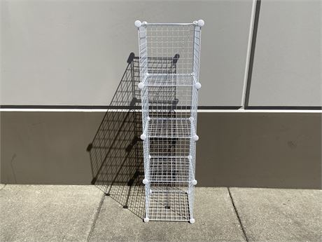 WHITE WIRE SHELVING (5ft tall)