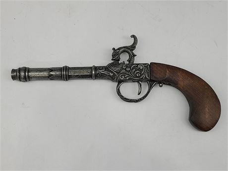 ANTIQUE MADE IN SPAIN DUALING WALL HANGING PISTOL (11.2"length)
