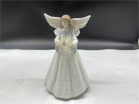 LLADRO ANGEL WITH CYMBALS 7”