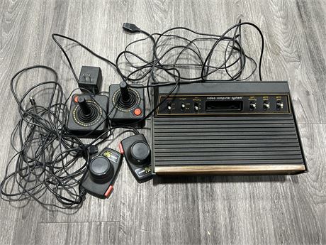 ATARI VIDEO COMPUTER SYSTEM - EXCELLENT CONDITION
