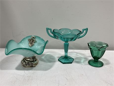 3 TEAL VINTAGE GLASS PIECES - ONE FROM ITALY (Tallest is 6”)