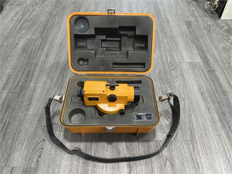 CANSEL AW-30 LASER SURVEY LEVEL W/ CASE
