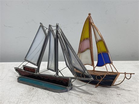 2 STAINED GLASS BOATS (6” TALL)