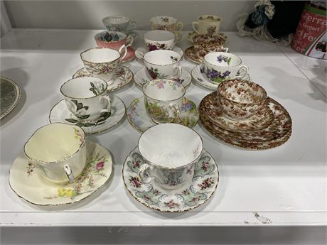 LOT OF ASSORTED CHINA