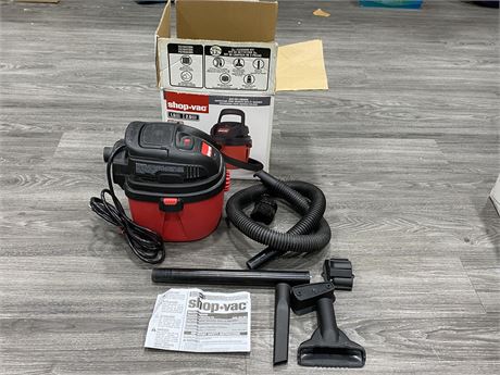 SHOP VAC 2.0HP WET/DRY VACUUM W/ACCESSORIES - TESTED GOOD