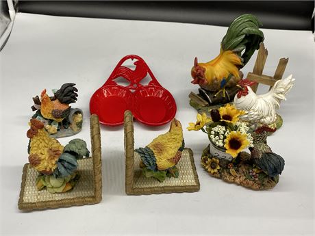 LOT OF ROOSTER HOME DECORATIONS