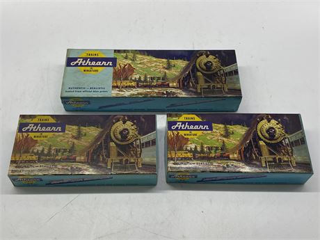 LOT OF 3 ATHEARN MINIATURE H.O SCALE VINTAGE TRAIN CARS (SPECS IN PHOTOS)
