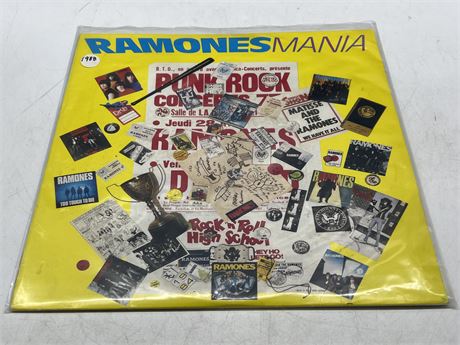 1988 RAMONES MAMIA - NEAR MINT (NM)