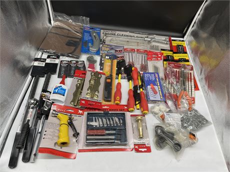 LOT OF NEW TOOLS/HARDWARE