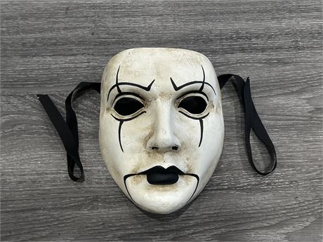 VENETIAN CROW FACE MASK - HAND CRAFTED IN ITALY - 8” LONG