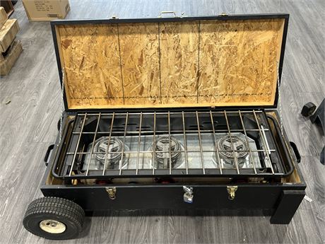 CAMP CHEF OUTDOOR STOVE W/PORTABLE CASE (45” wide)
