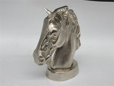 LARGE METAL HORSE HEAD ART (9"tall)