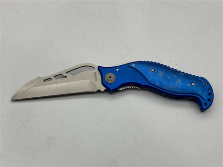 RAZOR RACK KNIFE - 3.5” BLADE W/UNUSUAL SHAPE