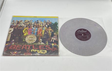 THE BEATLES - SGT. PEPPER’S LONELY HEARTS CLUB BAND / SPLATTERED VINYL