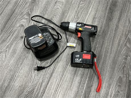 CRAFTSMAN CORDLESS DRILL W/EXTRA BATTERY & CHARGER