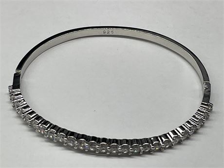 925 STERLING SILVER W / CE STONES HINGED BANGLE