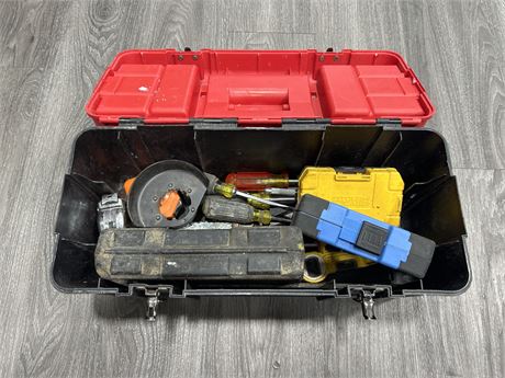 CRAFTSMAN TOOLBOX FILLED W/ ASSORTED TOOLS