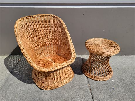 VINTAGE WICKER CHAIR & TABLE (27"tall)