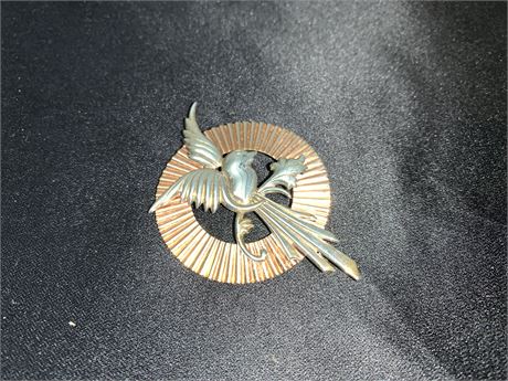 STERLING SILVER/GOLD SIGNED BROOCH