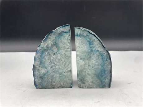 PAIR OF AGATE BOOKENDS - 4”