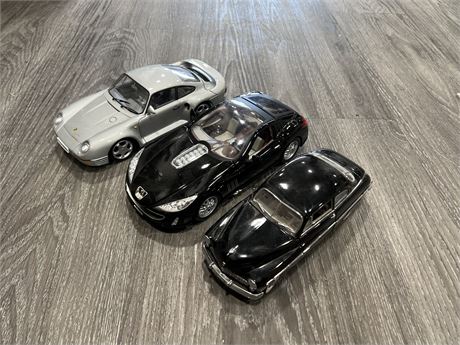 (3) 1:18 SCALE DIECAST CARS