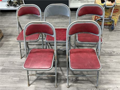 5 VINTAGE FOLD UP METAL CHAIRS