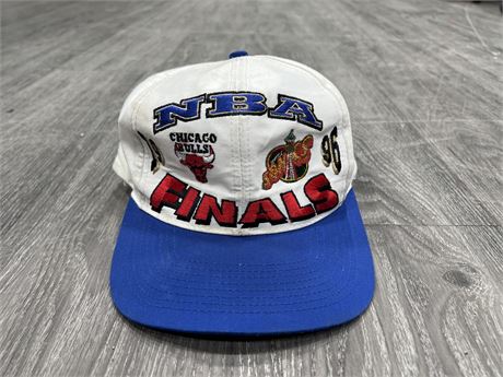 1996 SEATTLE SUPER SONICS VS CHICAGO BULLS NBA FINALS SNAPBACK