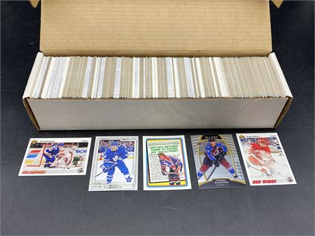 APPROX 800 MISC NHL CARDS