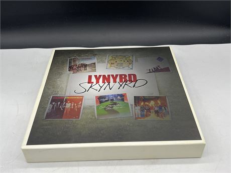 LYNYRD SKYNYRD - 6LP BOX SET - EXCELLENT (E)