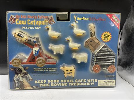 MONTY PYTHON AND THE HOLY GRAIL SEALED TOY VAULT COW CATAPULT DELUXE SET