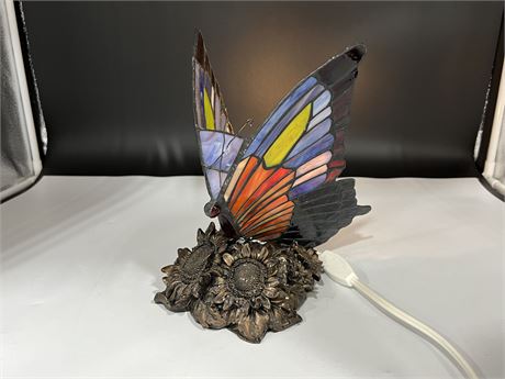 STAINED GLASS BUTTERFLY LAMP (10” tall)