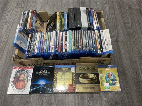 FLAT OF BLU-RAYS FEW SEALED INCL: ONE PUNCH MAN, LORD OF THE RINGS, ETC