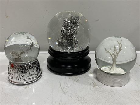 3 CHRISTMAS SNOW GLOBES - 1 LIGHTUP, 1 MUSICAL (Largest is 8” tall)