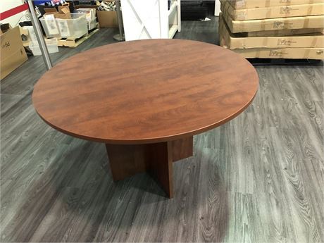 (NEW IN BOX) ROUND BANQUET TABLE (Specs located in photos)