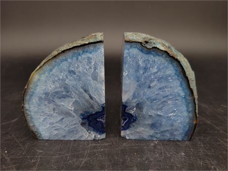 2 AGATE BOOK ENDS