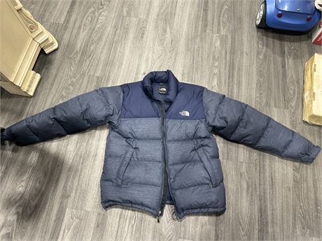 NORTH FACE DOWN PUFFER SIZE L