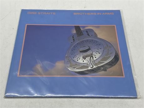 DIRE STRAITS - BROTHERS IN ARMS - NEAR MINT (NM)