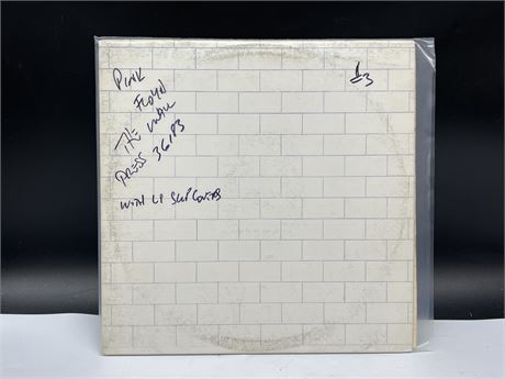 PINK FLOYD (36183) - GOOD (G) SCRATCHED
