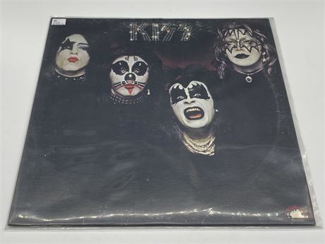 KISS - VG (slightly scratched)