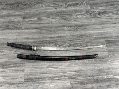 REPRODUCTION KATANA - MADE IN CHINA - SLIGHTLY BENT (AS-IS / 40” LONG)