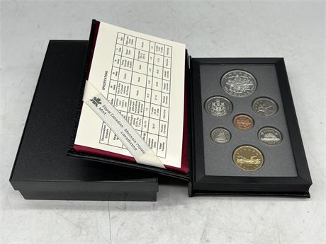 1994 RCM DOUBLE DOLLAR PROOF SET - CONTAINS SILVER