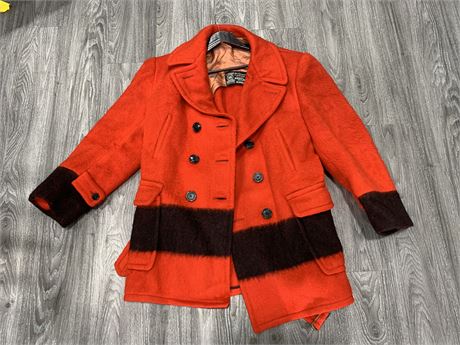 RED AND BLACK GENUINE HUDSON’s BAY POINT BLANKET WOOL COAT (large size)