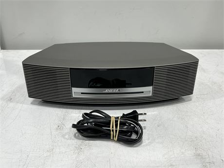 BOSE WAVE MUSIC SYSTEM W/ REMOTE - WORKS