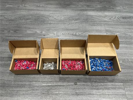 4 SMALL BOXES OF PANDUIT PRESSURE TERMINAL CONNECTORS - SPECS IN PHOTOS