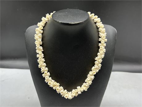 CARVED BONE / IVORY ASIAN NECKLACE