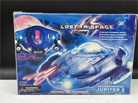 NEW OLD STOCK LOST IN SPACE - DELUXE TRANSFORMING JUPITER 2 WITH LIGHTS & SOUNDS