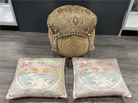 CUSHIONED OTTOMAN & 2 CHINESE STYLE PILLOWS