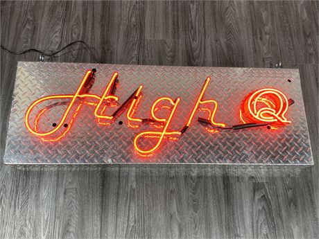 HIGH Q NEON SIGN - CUSTOM MADE IN VICTORIA (48”x17”)